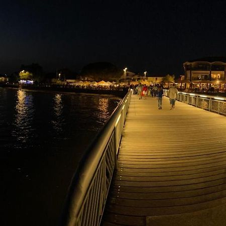 Appartement Ou Studio En Hyper Centre, Pour La Plage Et La Rue Pietonne Il Suffit De Traverser La Rue , Voir La Photo Principale Andernos-les-Bains Zewnętrze zdjęcie