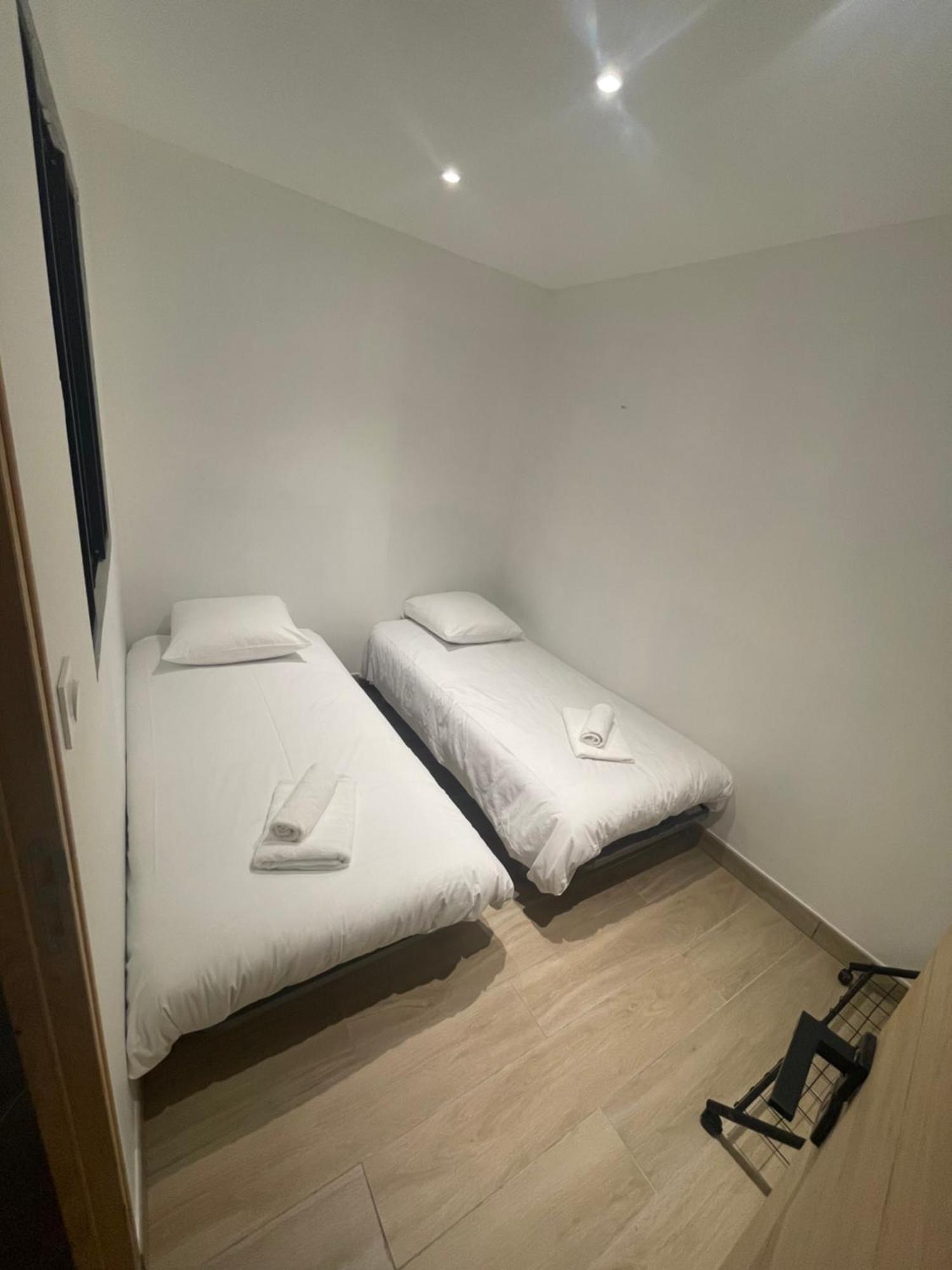 Appartement Ou Studio En Hyper Centre, Pour La Plage Et La Rue Pietonne Il Suffit De Traverser La Rue , Voir La Photo Principale Andernos-les-Bains Zewnętrze zdjęcie