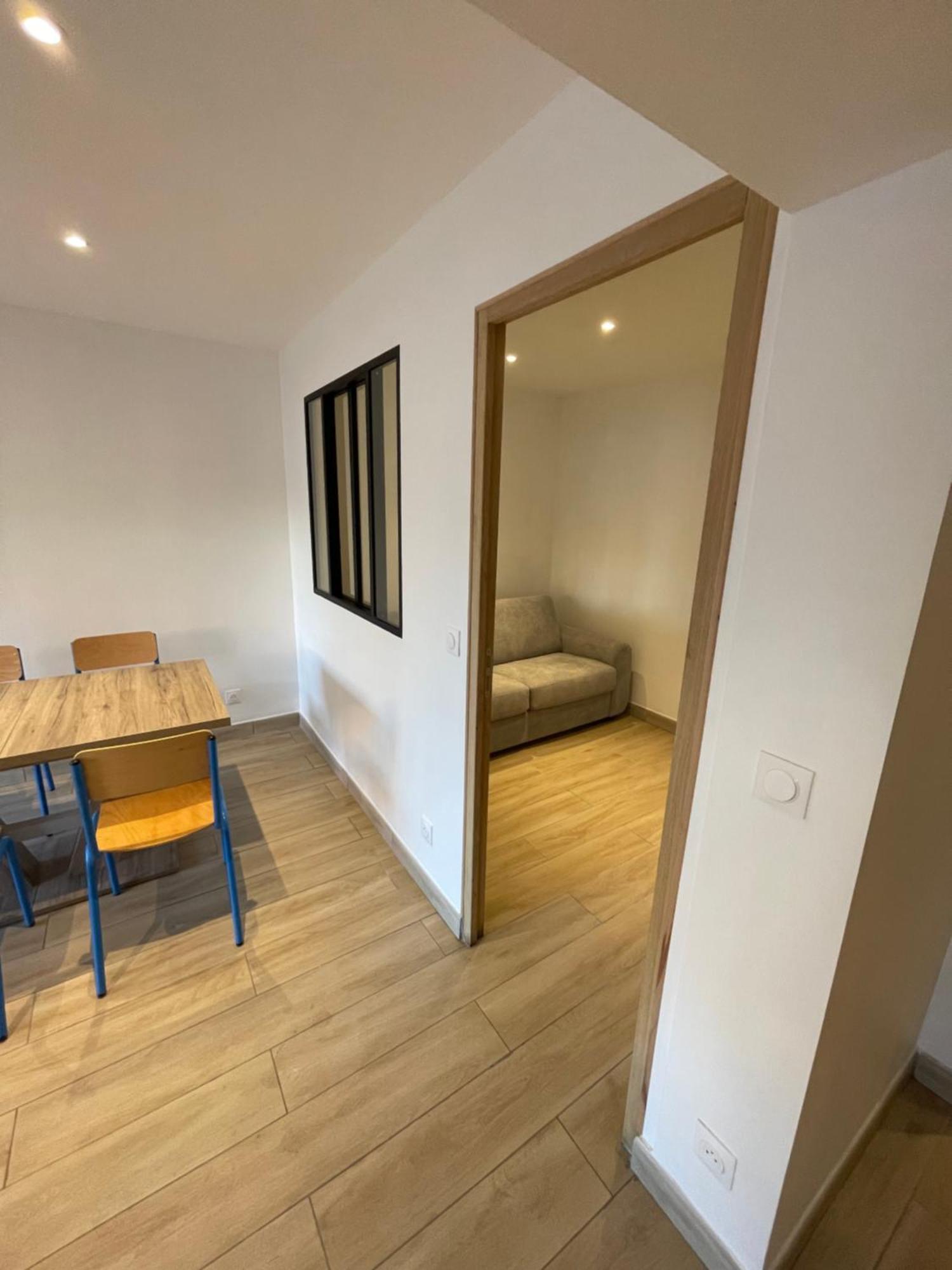 Appartement Ou Studio En Hyper Centre, Pour La Plage Et La Rue Pietonne Il Suffit De Traverser La Rue , Voir La Photo Principale Andernos-les-Bains Zewnętrze zdjęcie