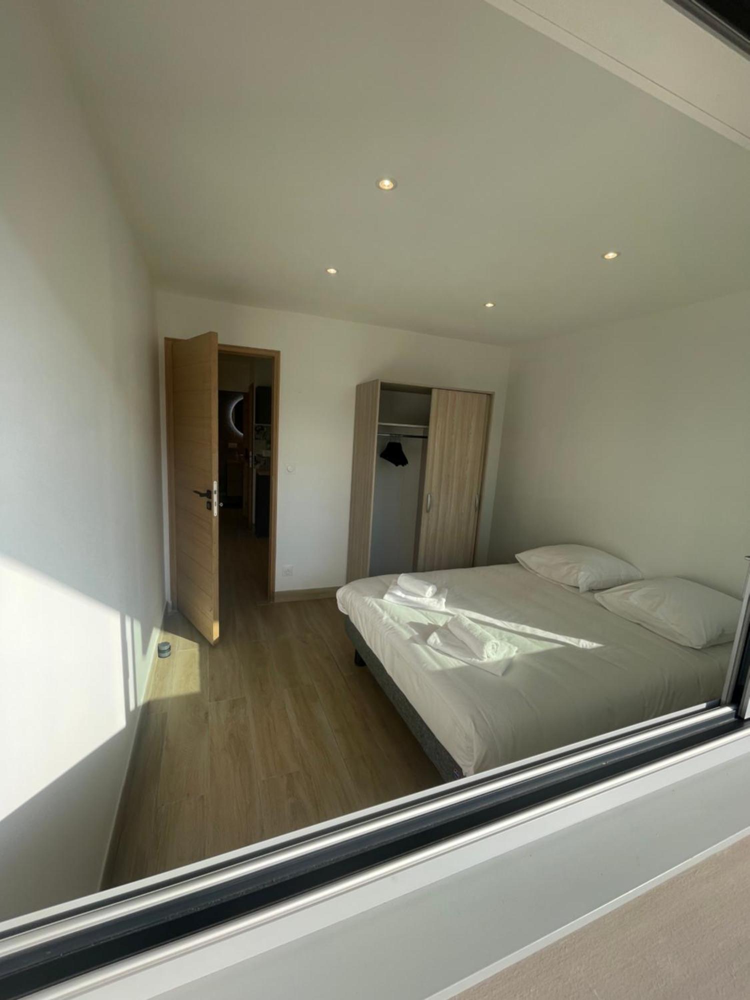 Appartement Ou Studio En Hyper Centre, Pour La Plage Et La Rue Pietonne Il Suffit De Traverser La Rue , Voir La Photo Principale Andernos-les-Bains Zewnętrze zdjęcie