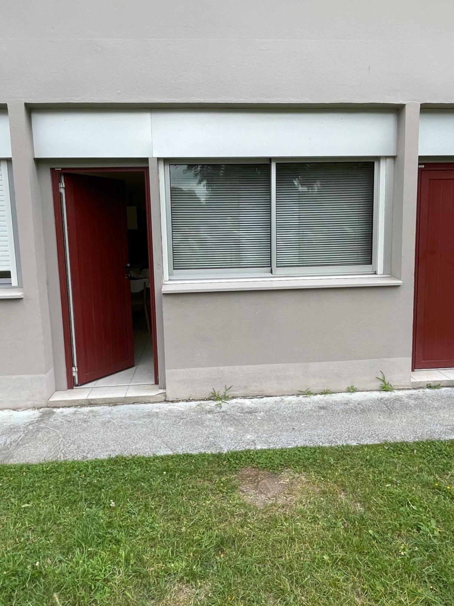 Appartement Ou Studio En Hyper Centre, Pour La Plage Et La Rue Pietonne Il Suffit De Traverser La Rue , Voir La Photo Principale Andernos-les-Bains Zewnętrze zdjęcie