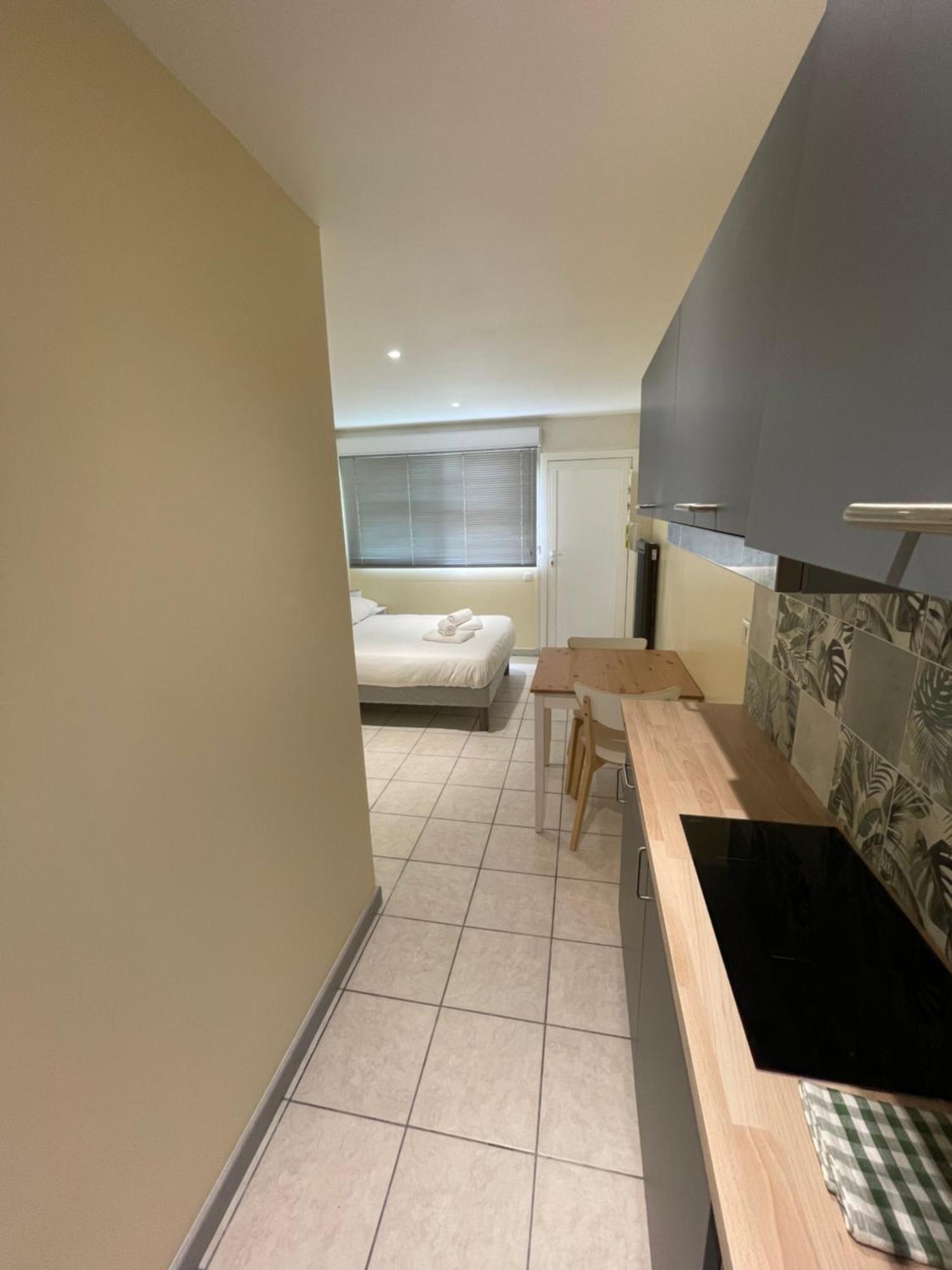 Appartement Ou Studio En Hyper Centre, Pour La Plage Et La Rue Pietonne Il Suffit De Traverser La Rue , Voir La Photo Principale Andernos-les-Bains Zewnętrze zdjęcie